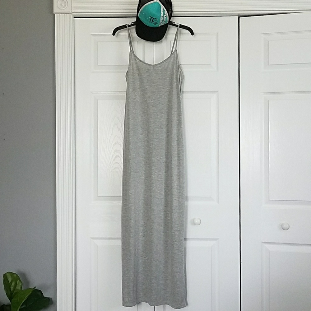 Forever 21 Gray Maxi Dress